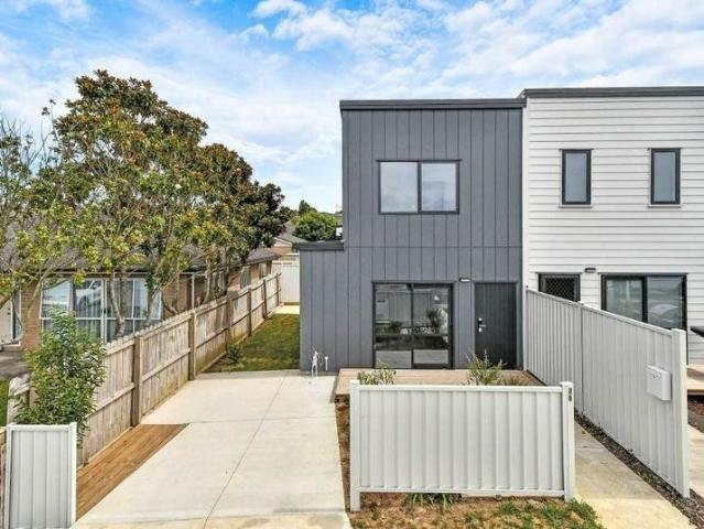 howick, 2 bedrooms