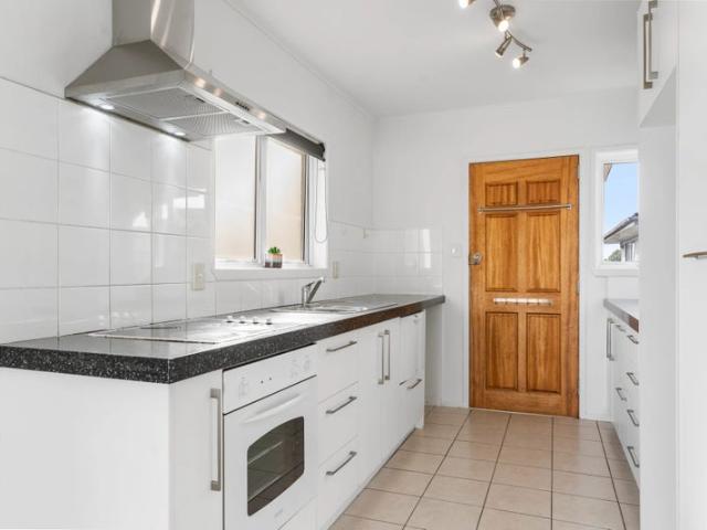 howick, 2 bedrooms