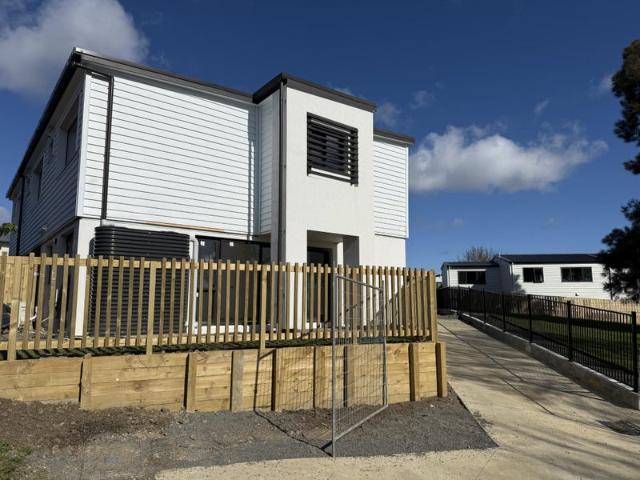 howick, 2 bedrooms