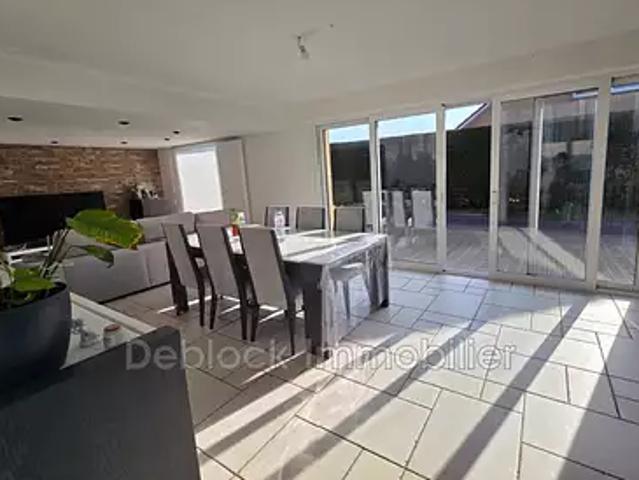 Hoymille 59492 Achat / Vente maison 7 pièces t7