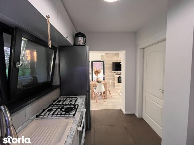 Hlincea Casa moderna, 4 camere, toate utilitatile, aproap de oras