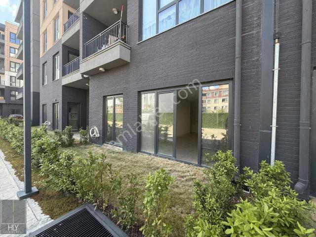 Hly Gayrimenkulden Emlak Konut Sitesinde Bahçe Katı 3+1 Satılık