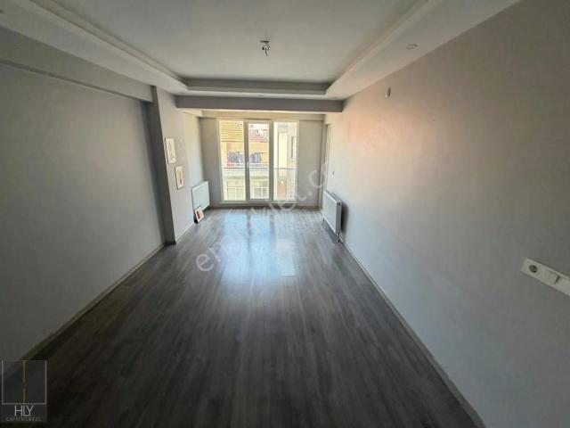 Hly'den Necati Eğitim Fakültesi Karşısında Kiralık 2+1 Daire