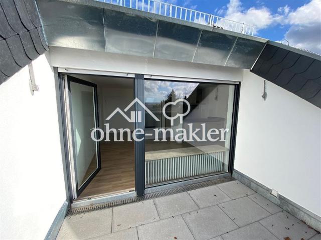HN OST, VORZUGSLAGE: Modern renovierte 2 Zi. DG Wohnung m. Loggia