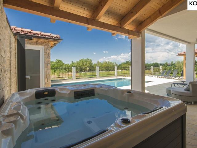 HRV Steinvilla in der Nähe von Poreč zu verkaufen