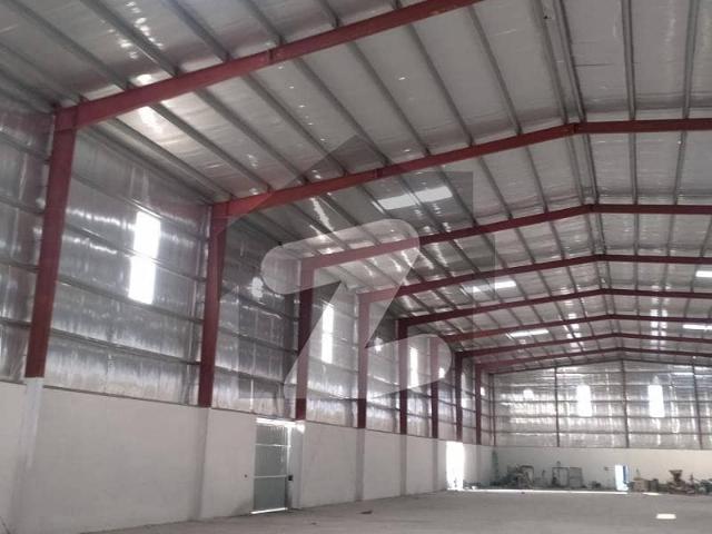 Humak 40,000 sq. feet warehouse with good height best for multinational companies