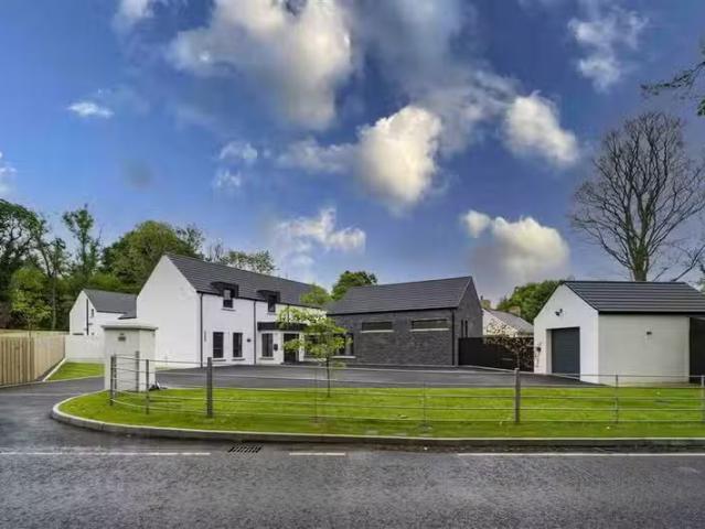Hunters Corner, 18a Glenavy Road