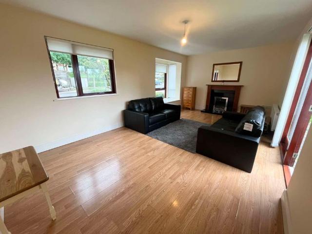 Hunters Green, Ballycullen, Dublin 24