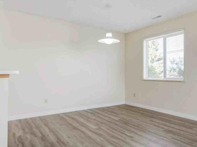 Huntington Court Coach Homes 2 Bedroom Home for Rent at 272 200 255 & 300 391 Huntington Hill Nw, Edmonton, AB T6H 5Y6 Empire Park