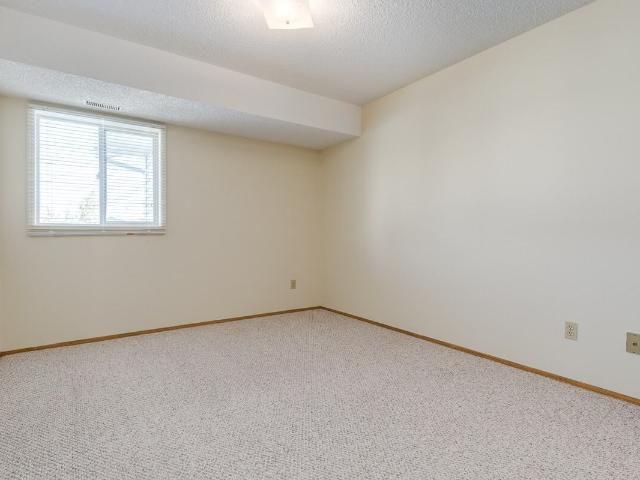 Huntington Court Coachhomes 2 Bedroom Home for Rent at 272 Huntington Hill NW, Edmonton, AB T6H 5W6 Empire Park