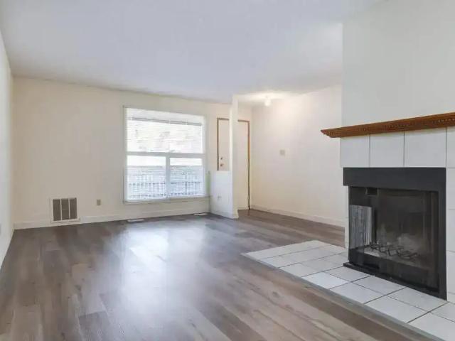 Huntington Hill Coach Homes