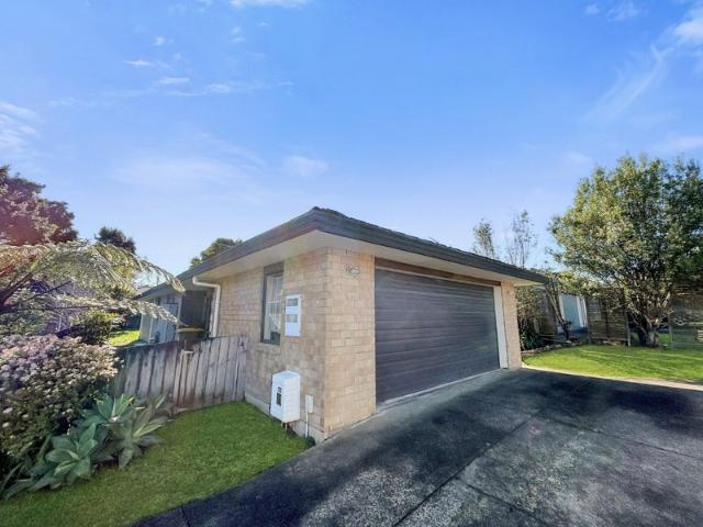 huntington park, 3 bedrooms