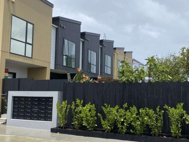 huntington park, 2 bedrooms