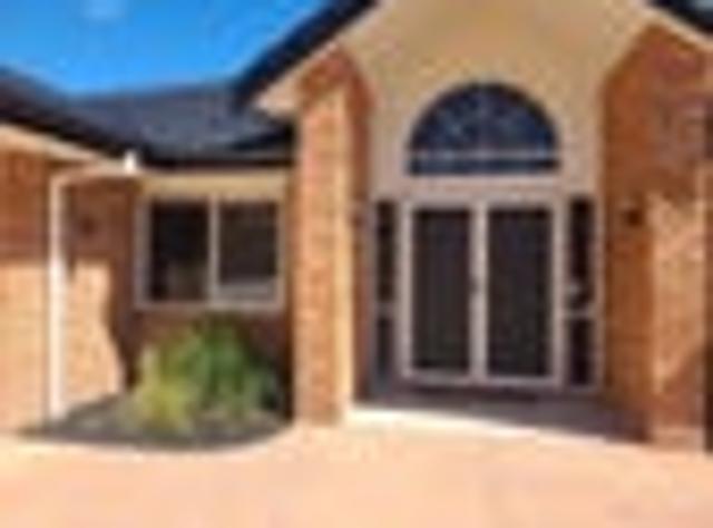 Huntington, 4 bedrooms, $875 pw