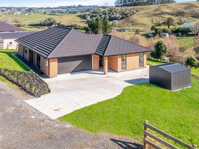 hunua, 4 bedrooms
