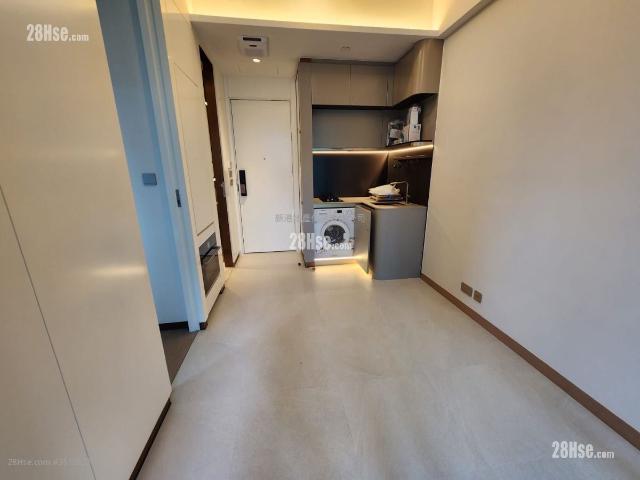 Hung Hom Baker Circle Greenwich [Agency Ads] Mid Floor 17 27|29/F, Middle Floor Super Large One Bedroom, Elegant Decoration, Independent Kitchen, Convenient Transportation Hints