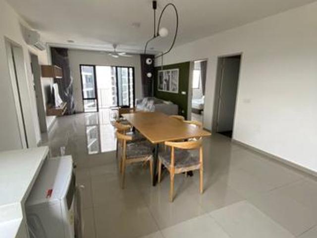 Huni Residence Setia Alam Eco Ardence Corner lot unit furnished
