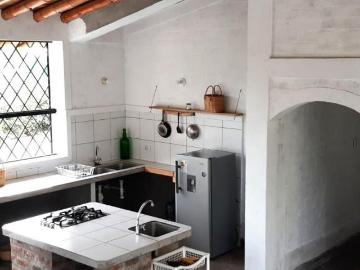Huaral, vendo linda casa de campo rodeada de árboles frutales