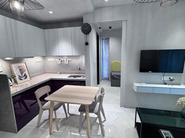 Hubtown Celeste 1.5 Bedroom 330 Sq. Ft. Apartment in Worli Mumbai Listing ID: #9970