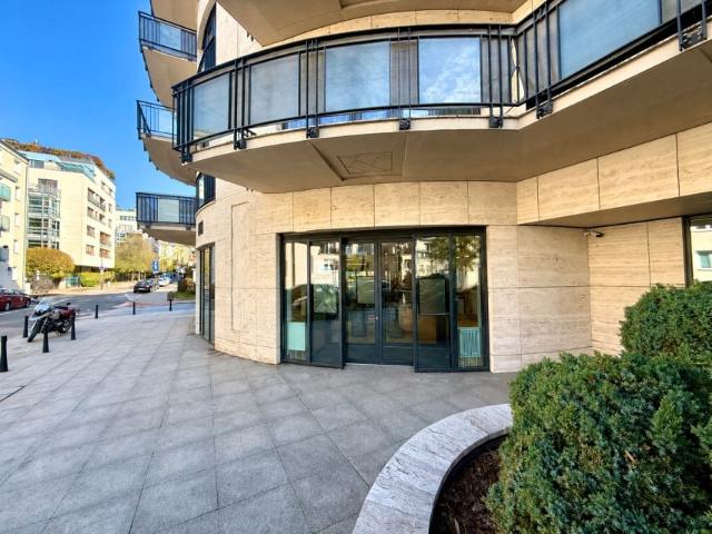 Huculska 5 213 m², Warszawa