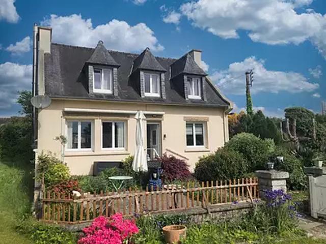 Huelgoat 29690 Achat / Vente maison 7 pièces t7 au dernier étage