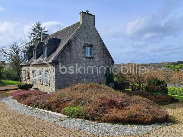 Huelgoat Vente Propriété/château 29
