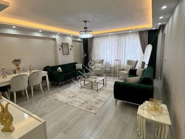 Hugalift Gayrimenkul Full Masraflı Kent Meydanı Karşısı 3+1 Dair