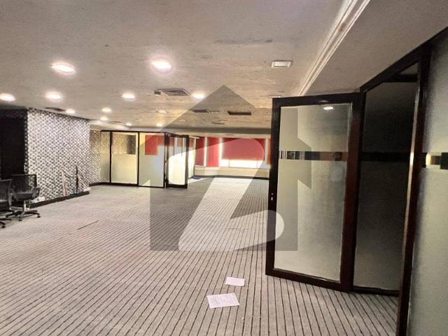 Huge office for rent
