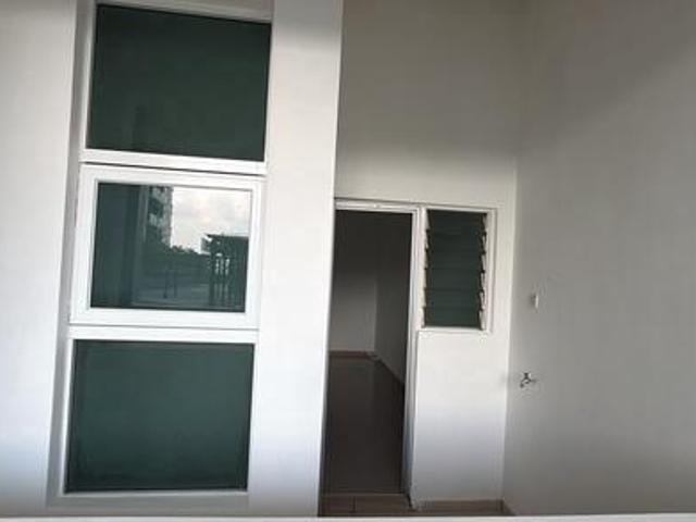 Huge Brand New Cheapest Rental DCarlton Seaview Residences Private