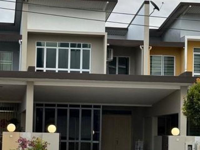 Huge Double Storey Intermediate Terrace For Sale