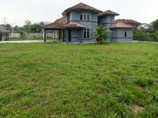 HUGE EXTRA LAND BUNGALOW HOUSE Taman Tasik Semenyih Jalan Broga