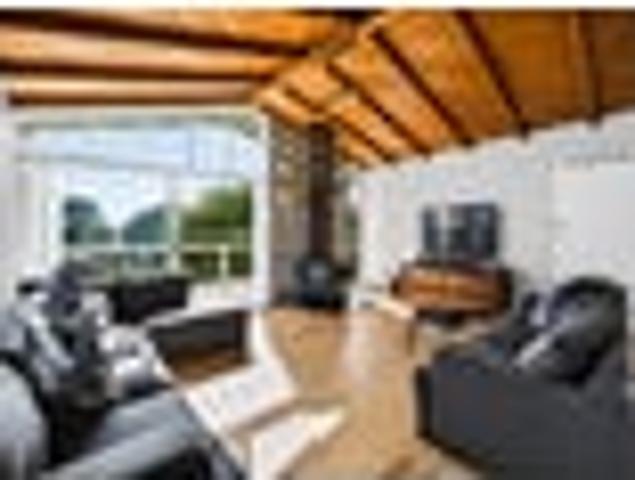 Huge Home Views 5 Car Garaging