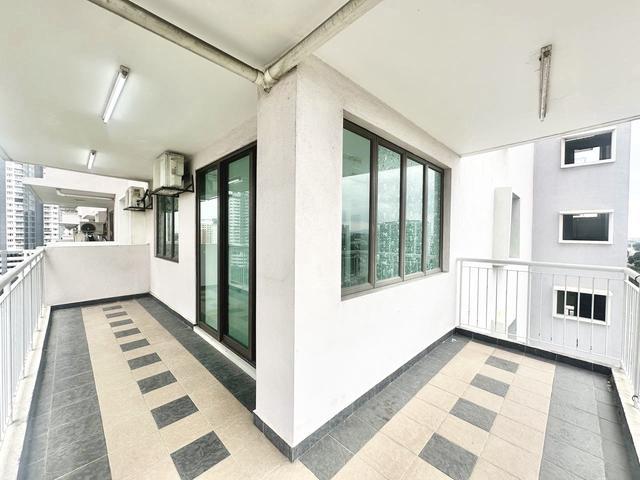 Huge L Shape Balcony Indah Alam Condominium Seksyen 22 Shah Alam
