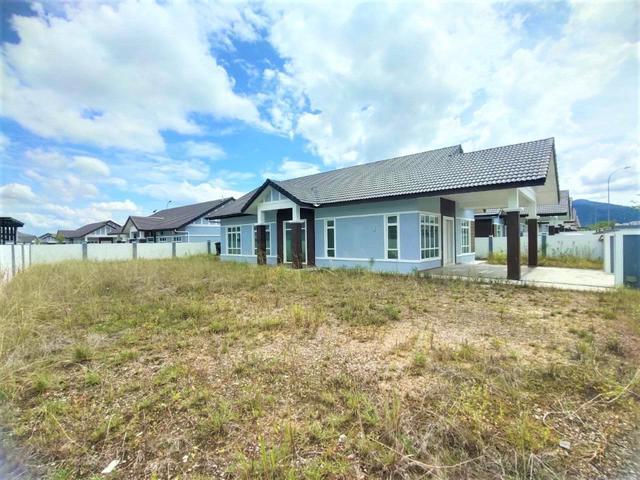 Huge land Non bumi Single Storey bungalow taman bukit senawang perdana
