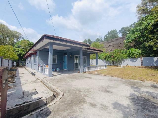 Huge Land Single Storey Bungalow Taman Kota Perdana Seri Kembangan