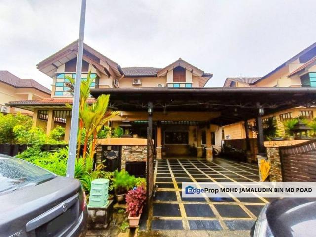 HUGE RENOVATED UNIT with 6 BEDROOMS Double Storey Bungalow Jalan Tanjung Rhu, Seksyen 30, Shah Alam