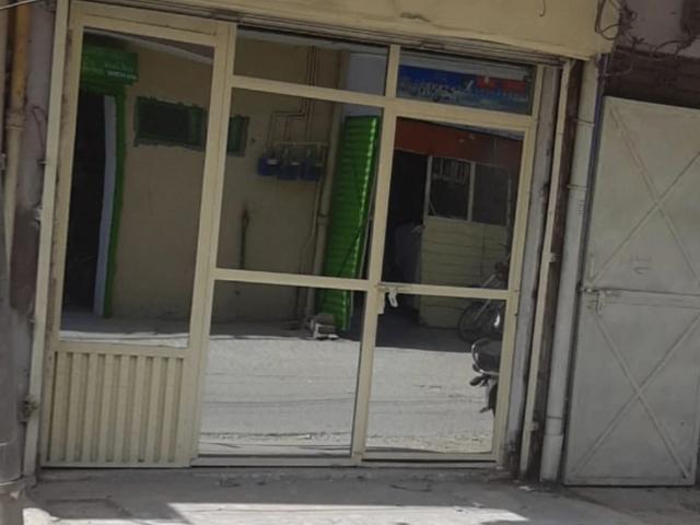 Huge shop For Clinic & Office Use Rawalpindi PESHAWAR ROAD ID 71186