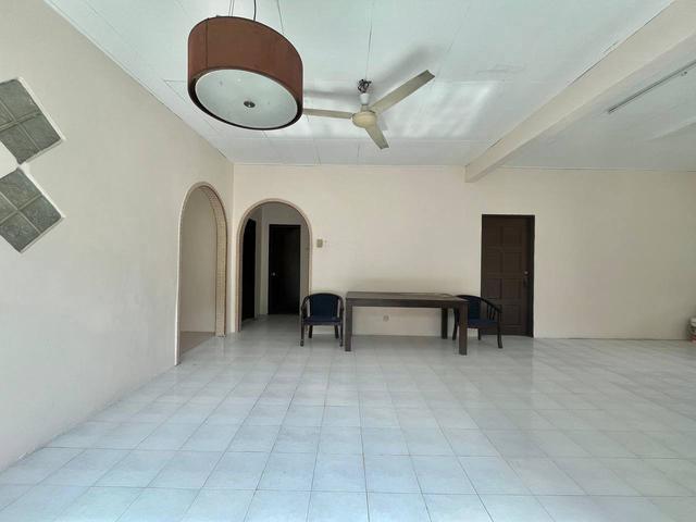 Huge Size 6800sqt 1 Storey Corner Bungalow Taman Desa Melor Serendah