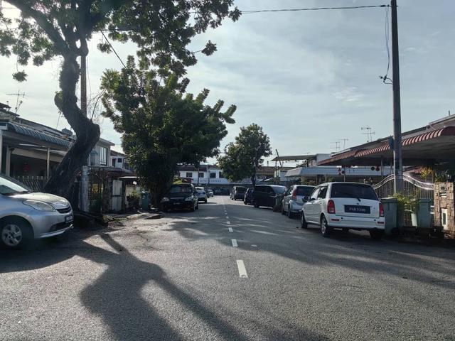 Huge terrace house at prime location Kampung JawaBayan LepasPenang