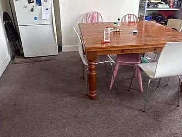 HUGE 7 BEDROOM CBD STUDENT FLAT – WALK TO UNI, HOS