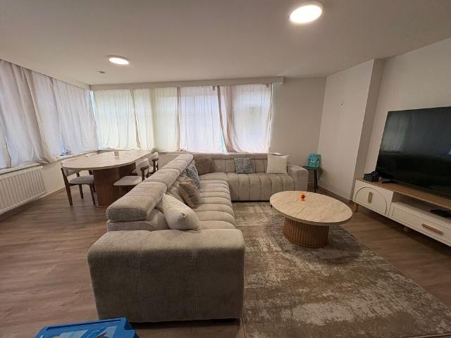 Huis met inpandige garagebox te huur te Oostende!