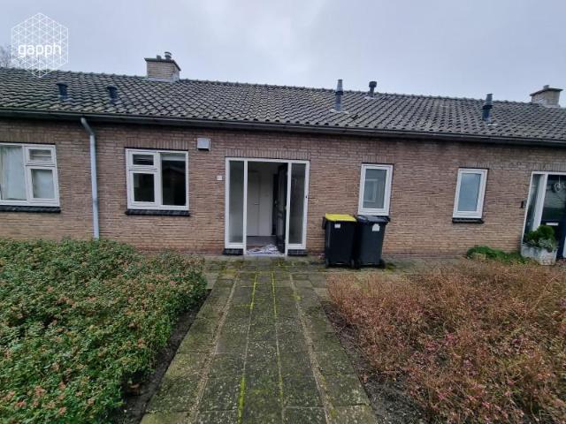 huis in Numansdorp, Beukenlaan