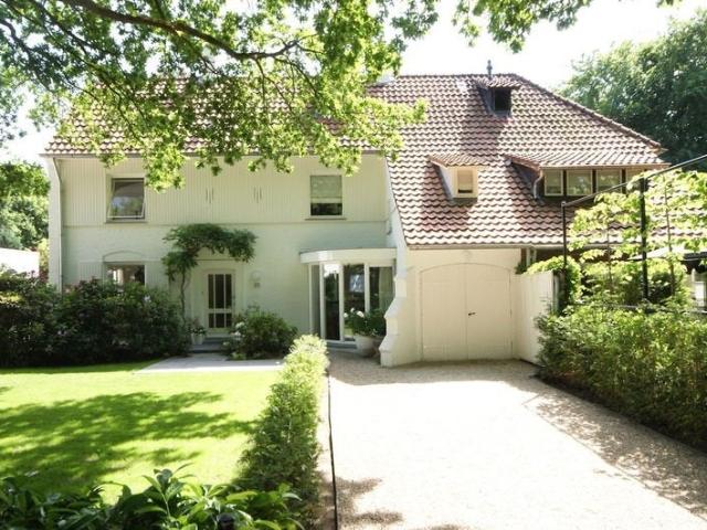 huis in Oosterhout, Warandelaan