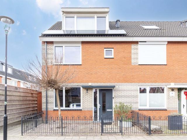 huis in Bunschoten Spakenburg, Lindenstraat