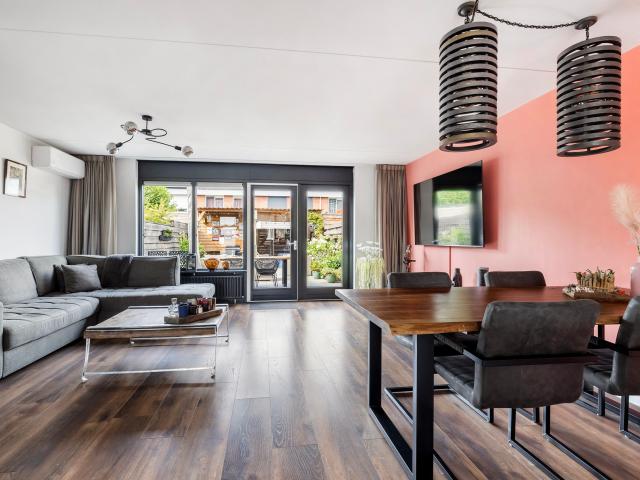 huis in Barendrecht, Ariahof