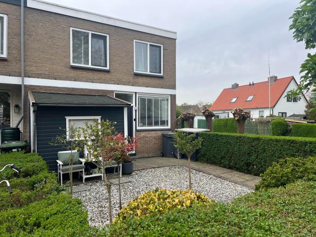 huis in Papendrecht, Admiraal de Ruyterweg