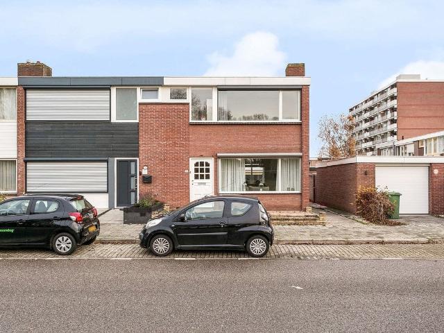 Huis te huur Argolaan in Bergen op Zoom voor € 1.475