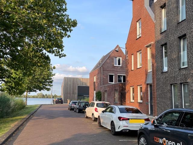 Huis te huur Bodenmeer in Woerden voor € 2.950