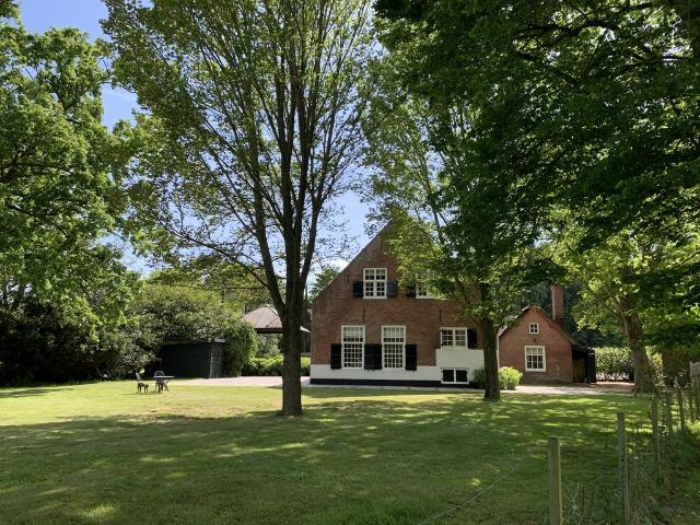 Huis te huur Buurtweg in Wassenaar voor € 8.500