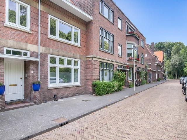 Huis te huur Burnierstraat 44 in Den Haag voor € 3.850